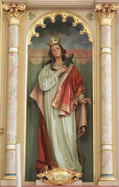 Saint Catherine İskenderiye heykeli Our Lady içinde kilise Holy Cross Sisak, Hırvatistan'daki oltar üzerinde