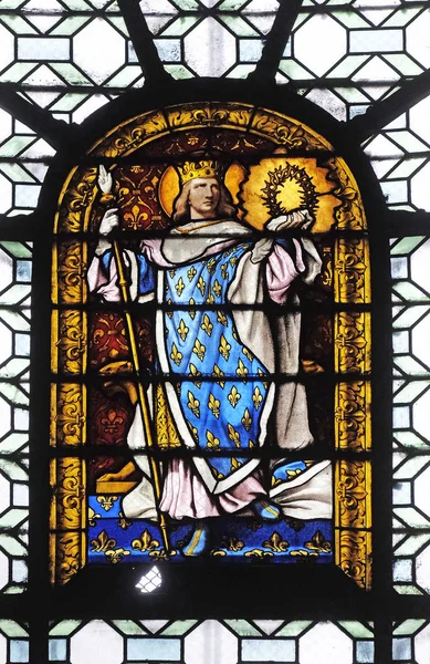 圣路易斯 彩绘玻璃窗口在圣皮斯教堂 — 图库照片