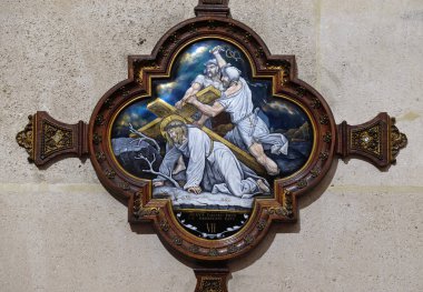 7 istasyonları haç, İsa'nın ikinci kez, Paris, Fransa, St Francis Xavier'ın kilisede düşüyor