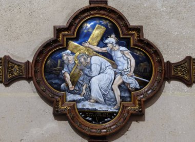 5 istasyonları haç, Simon Cyrene taşır çapraz, St Francis Xavier'ın Kilisesi Paris, Fransa