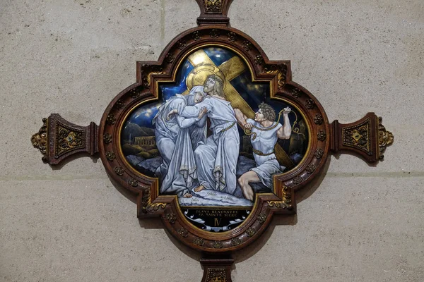 Станції Хреста Ісус Відповідає Його Матері Церква Святого Франциска Ксавьє — стокове фото