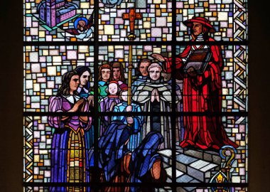 Kardinal Pierre de Berulle ve Madame Acario Notre Dame des Blancs Manteaux Paris, Fransa'da vitray pencere ile Carmelite rahibeler, 