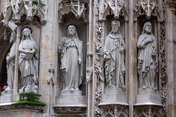 Statue Dell Apostolo Sul Portale Della Chiesa Santa Merri Parigi — Foto Stock