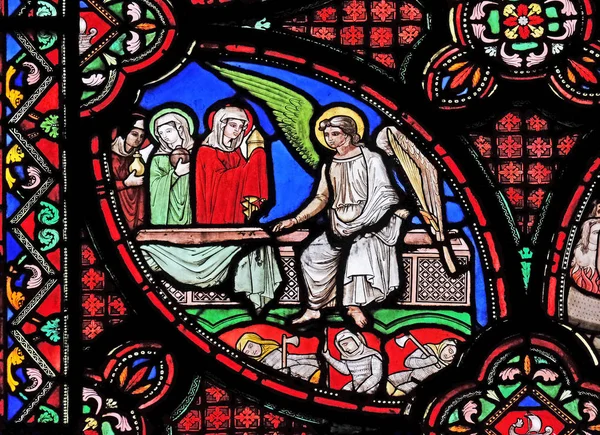 ステンド グラスの窓 パリのサンジェルマン Auxerrois 教会からイエス キリストの生命からの場面 — ストック写真