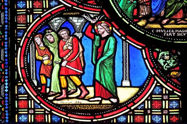 Kristus Ajo Kauppiaat Temppelistä Lasimaalauksia Saint Germain Auxerrois Kirkko Pariisissa — kuvapankkivalokuva