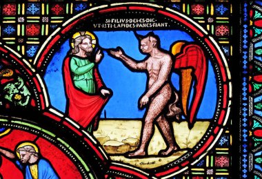 Tanrım şeytan tarafından cazip, cam pencere Saint Germain l'Auxerrois Paris, Fransa'da kilise lekeli 