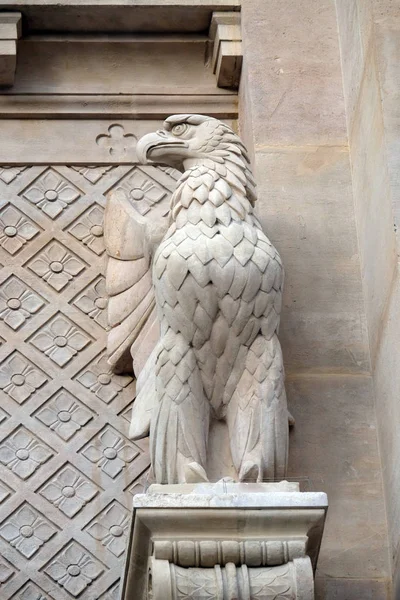 Aigle Symbole Saint Jean Evangéliste Statue Sur Façade Église Saint — Photo