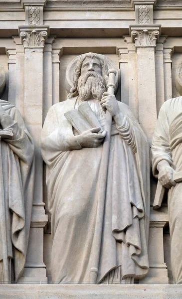 Apostel Statue Der Fassade Der Augustinerkirche Paris Frankreich — Stockfoto