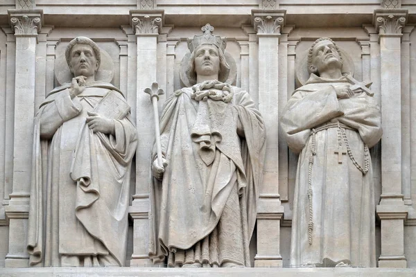 Santi Domenico Luigi Francesco Assisi Statua Sulla Facciata Della Chiesa — Foto Stock