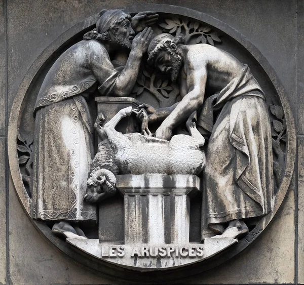 Aruspices Präst Antika Rom Som Praktiseras Spådom Inspektion Inälvor Djur — Stockfoto