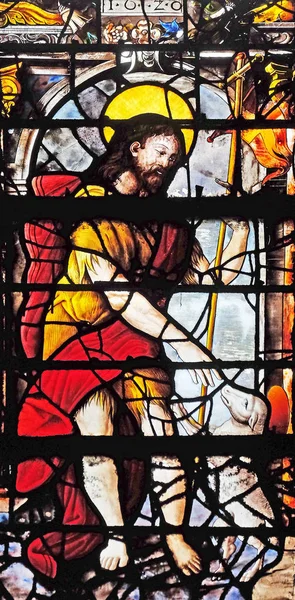 聖ヨハネは ジェルヴェにステンド グラスの窓と聖プロタイス フランス — ストック写真