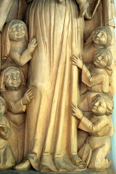 Schutzmantel Madonna Staue Von Horst Schmidt Erscheinungsbild Der Herrnkirche München — Stockfoto