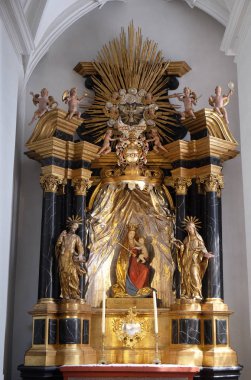 Madonna çocuk İsa, sunak Würzburg, Almanya Neumünster Collegiate Kilisesi ile