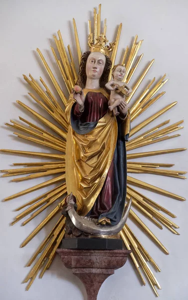 Virgen María Con Niño Jesús Estatua Iglesia San Lorenzo Denkendorf —  Fotos de Stock