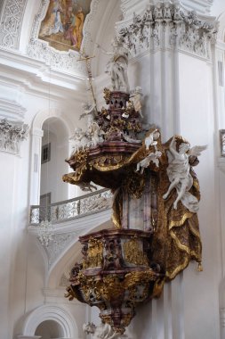 Minber Bazilikası St Martin ve Oswald Weingarten, Almanya