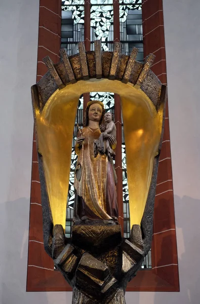 Jungfru Maria Med Barnet Jesus Staty Maria Grunen Tal Pilgrimskyrkan — Stockfoto