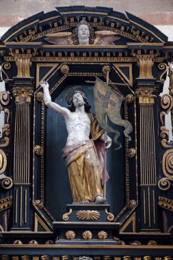 Risen İsa, heykelin Holy Cross Cistercian Manastırı, Bronbach Reicholzheim Wertheim, Almanya yakınındaki içinde altar üzerine; 