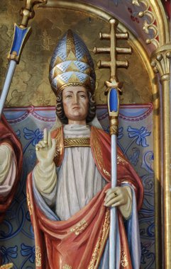 Saint Sylvester heykel Petschied Luson, Italy yakınındaki Saint Nicholas kilisede ana sunak üzerinde