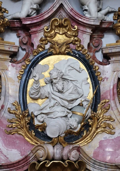 上帝的父亲 圣母玛利亚祭坛在圣马丁大教堂和奥斯瓦尔德在魏加滕 — 图库照片