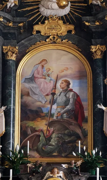 ルゾーン イタリアの聖ジョージ教会の主祭壇 — ストック写真