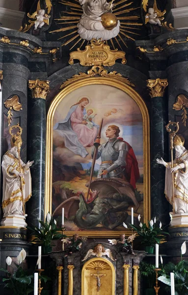 Högaltaret Saint George Kyrkan Luson Italien — Stockfoto