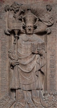 Bir anıt tablet Santa Maria Assunta Katedrali portalda ben San Cassiano Bressanone, İtalya