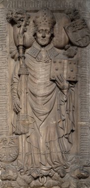 Bir anıt tablet Santa Maria Assunta Katedrali portalda ben San Cassiano Bressanone, İtalya