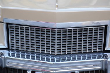 Cadillac Eldorado, vintage arabalar 07 Aralık 2013 Zagrep, Hırvatistan, Retro cep geçit sırasında sergilenen önü.