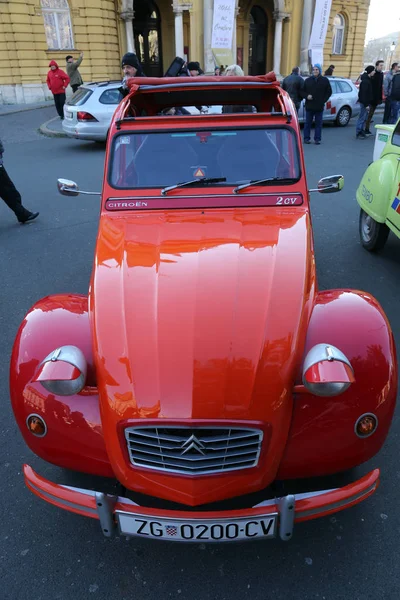 Citroën 2Cv Voitures Anciennes Exposées Lors Retro Mobile Parade Zagreb — Photo