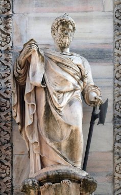 Havari, heykelin Milano Katedrali'ne, Duomo di Santa Maria Nascente, Milan, Lombardiya, İtalya'nın üzerine