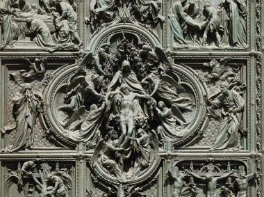 Tanrı aşkına, Lombardiya, İtalya Milano Katedrali'ne, Duomo di Santa Maria Nascente, Milan ana Bronz kapı detayını ağıt