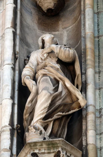 Socha Svatého Fasádě Milánské Katedrály Duomo Santa Maria Nascente Milán — Stock fotografie
