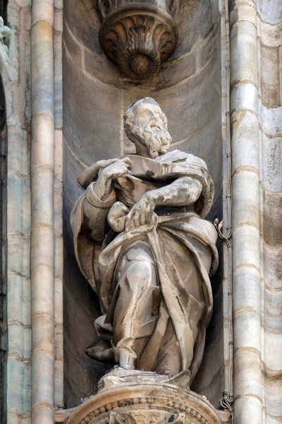 Estátua Santo Fachada Catedral Milão Duomo Santa Maria Nascente Milão — Fotografia de Stock