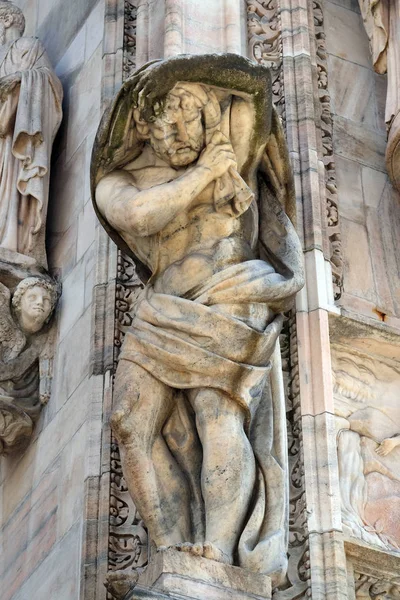 Atlantes Supporting Main Facade Milan Cathedral Duomo Santa Maria Nascente — Stock Photo, Image