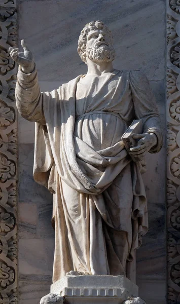 Apôtre Statue Sur Façade Cathédrale Milan Duomo Santa Maria Nascente — Photo