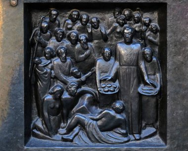 Bize bugün ekmeğimizi 5000, Zürih, İsviçre Grossmunster (