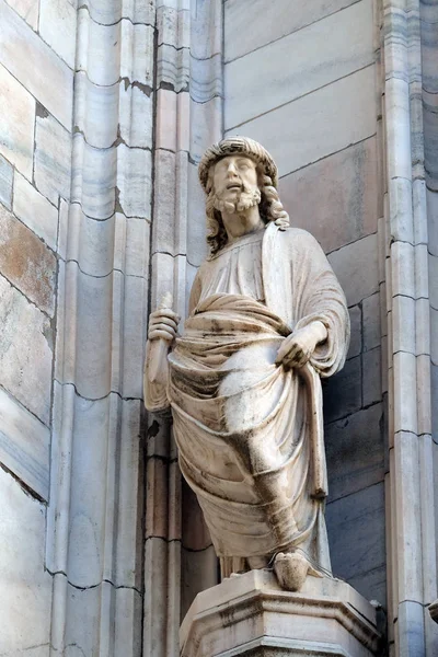 Estátua Santo Fachada Catedral Milão Duomo Santa Maria Nascente Milão — Fotografia de Stock