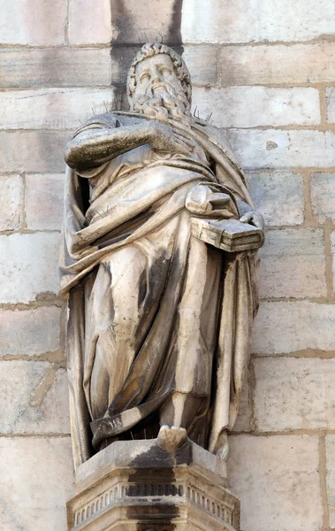 Posąg Świętego Fasadzie Katedry Mediolanie Duomo Santa Maria Nascente Mediolan — Zdjęcie stockowe