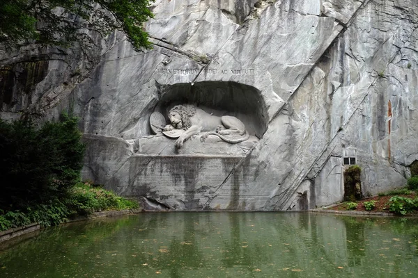 Lion Monument Lion Lucerne Designed Bertel Thorvaldsen Rock Relief Lucerne — Stock Photo, Image