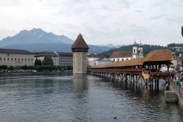 Centre Historique Lucerne Avec Célèbre Pont Chapelle Symbole Ville Une — Photo