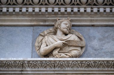 Peygamber Josephus, Lugano, İsviçre Saint Lawrence Katedrali portal yardım