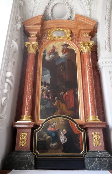 Поклонение Алтарю Волхвов Иезуитской Церкви Святого Франциска Ксаверия Люцерне Швейцария — стоковое фото
