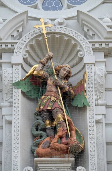 Saint Michael Slaying Dragon Statue Portal Church Leodegar Lucerne Switzerland — Stock Photo, Image