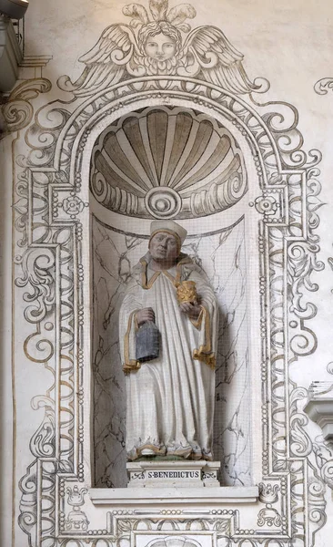 Estatua San Benito Fachada Iglesia San Leodegar Lucerna Suiza — Foto de Stock