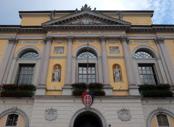 Casa Fachada Lugano Suiza — Foto de Stock