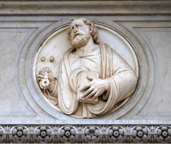 Heiliger Petrus Relief Auf Dem Portal Der Kathedrale Des Heiligen — Stockfoto