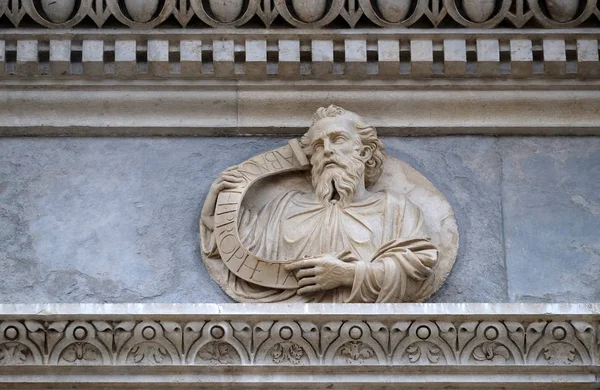 Peygamber Habakkuk, Lugano, İsviçre Saint Lawrence Katedrali portal yardım