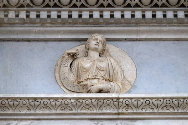 Sibila Europa Relevo Portal Catedral São Lourenço Lugano Suíça — Fotografia de Stock