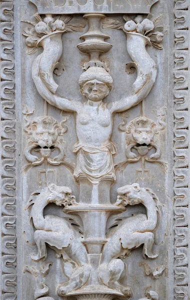 Relieve Portal Catedral San Lorenzo Lugano Suiza — Foto de Stock
