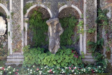 Çeşme, teraslı Bahçe, Palazzo Borromeo adlı Isola Bella, Lago Maggiore, Piedmont, İtalya